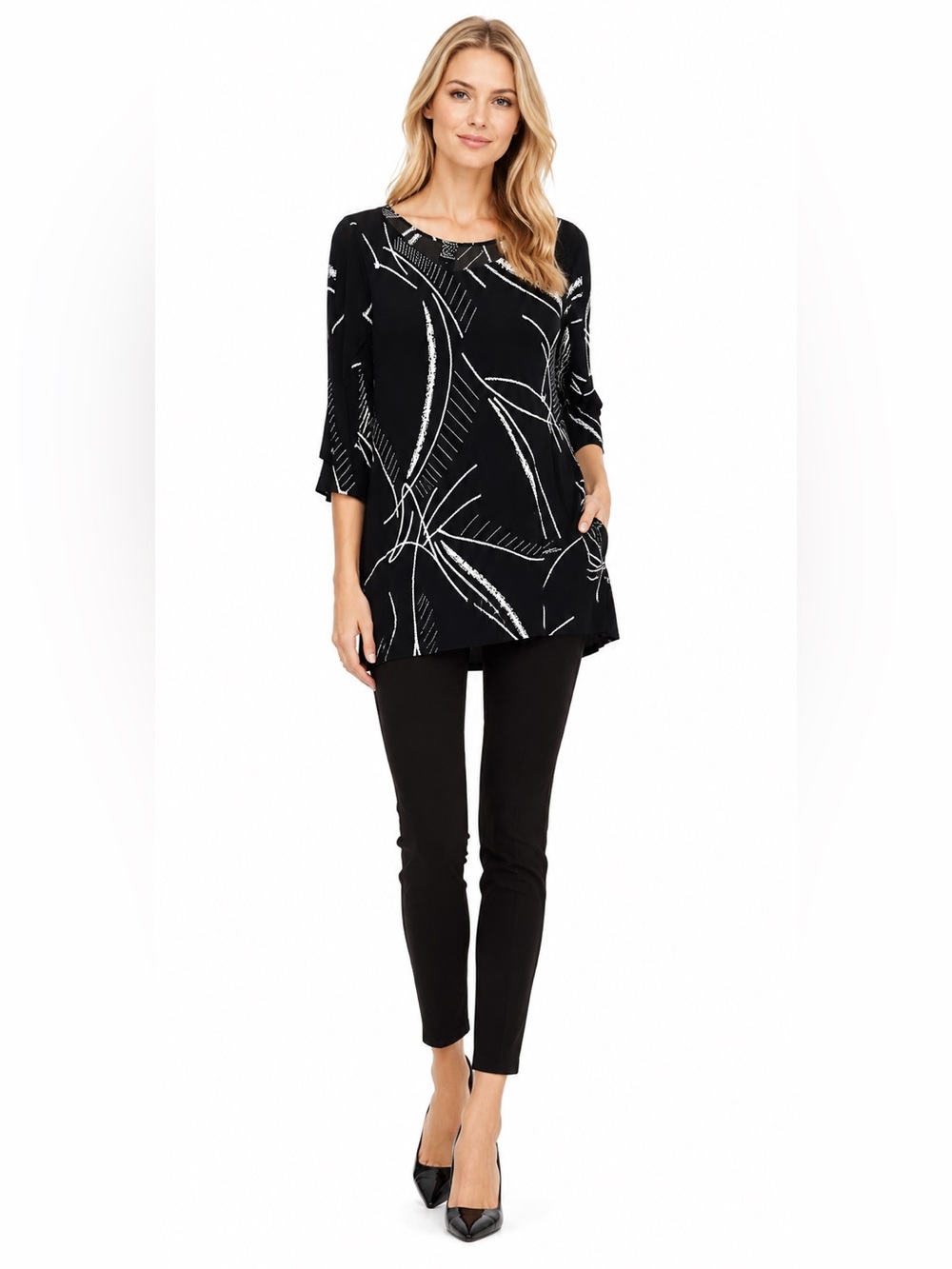 Clara Sunwoo Black & White Abstract Tunic Top Made in USA Size XS Relaxed Fit
